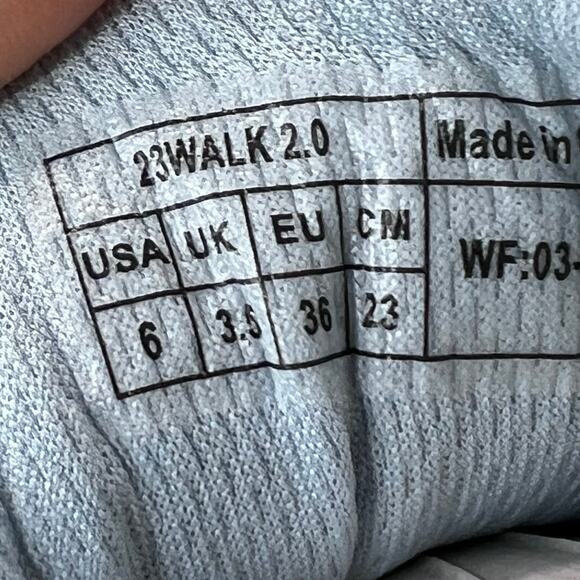 Vionic 23 Walker Denim Lace Up Sneakers Comfort Shoe Blue Women's 6 Medium NWB - Picture 9 of 10